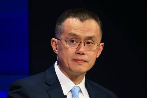 瀚信优配场景判断：币安创始人赵长鹏在迪拜冲浪失联？本人